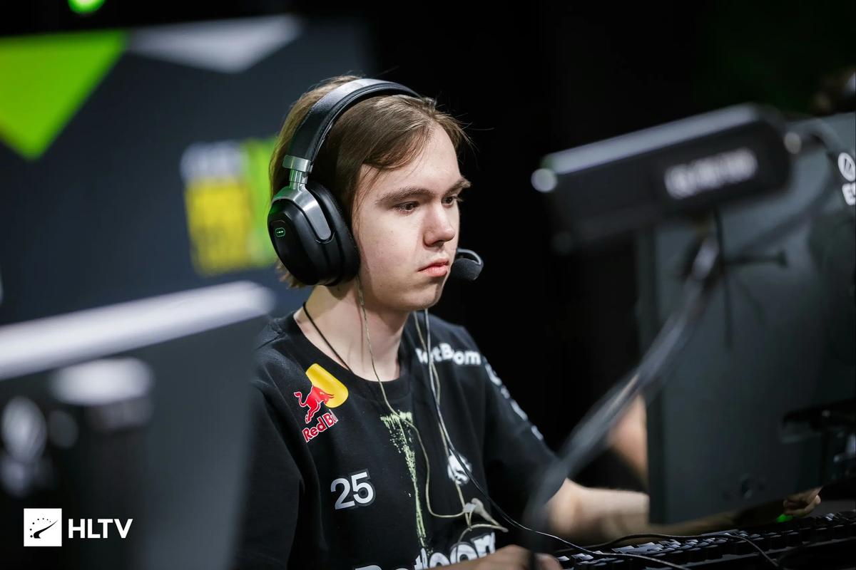 Hanwha Life Esports 和 Karmine Corp 在 First Stand 2025 中获得胜利