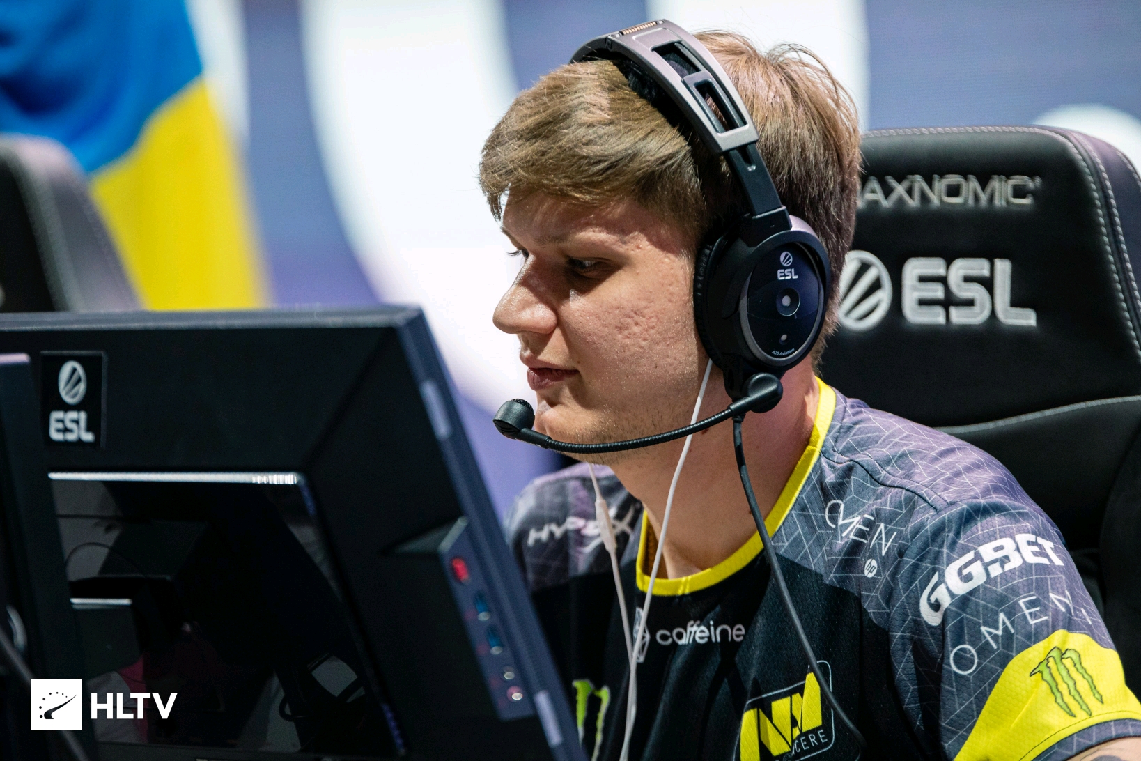 JIEJIE Lillia的古代 Dragon 混战难以逆转，JKL Jhin的800攻击团战收割 Top Esports 并获得比赛点